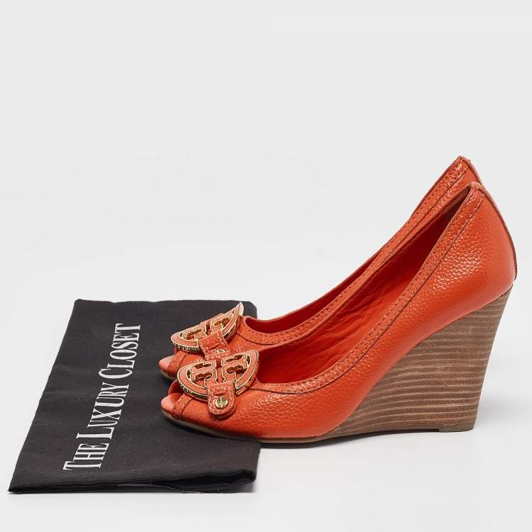 Pre Owned Tory Burch Orange Leather Wedge Sandals Size 37
