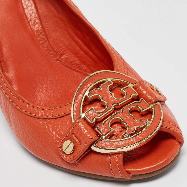 Pre Owned Tory Burch Orange Leather Wedge Sandals Size 37