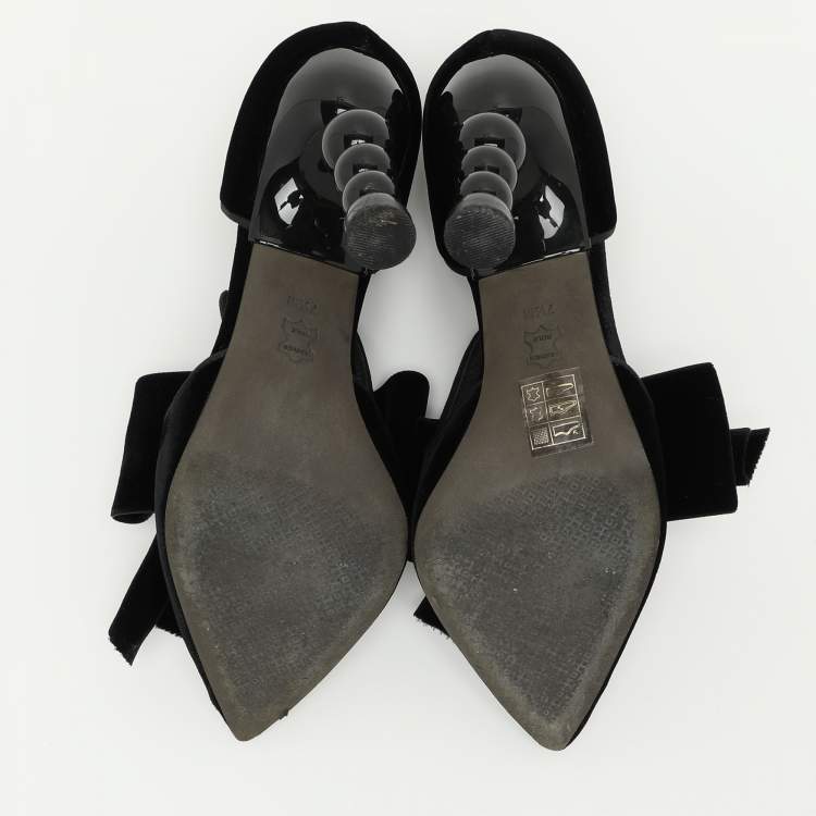 مملوكة مسبقًا Tory Burch Black Velvet Clara Bow Pumps Size 37.5