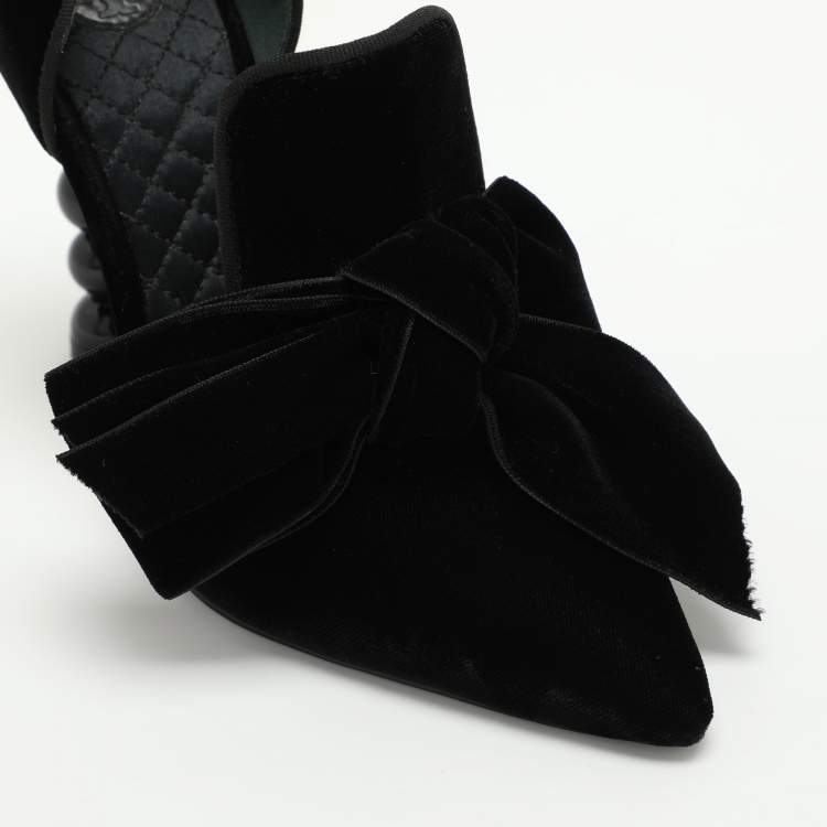 مملوكة مسبقًا Tory Burch Black Velvet Clara Bow Pumps Size 37.5