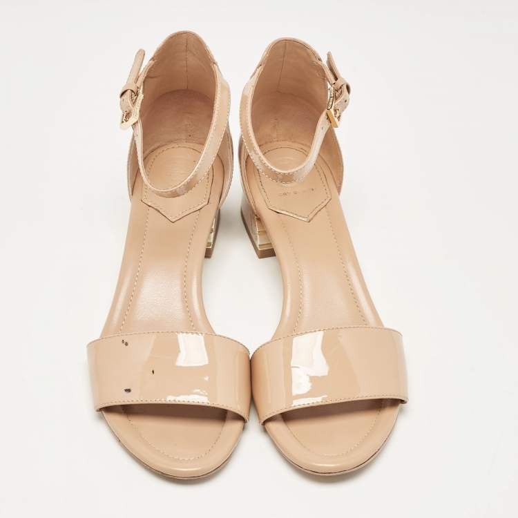 Pre Owned Tory Burch Beige Patent Leather Finley Sandals Size 39