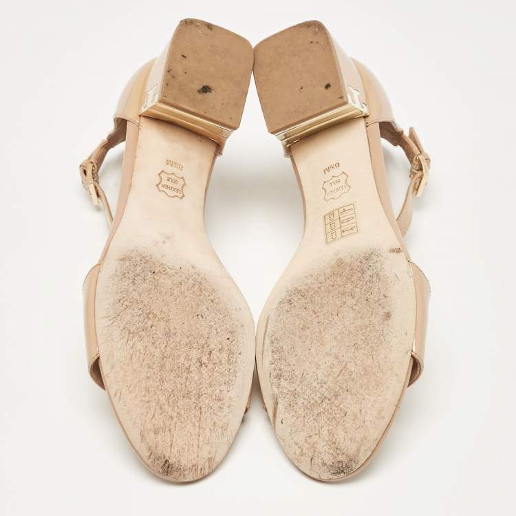 Pre Owned Tory Burch Beige Patent Leather Finley Sandals Size 39