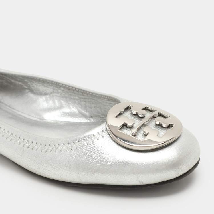 Pre Owned Tory Burch Silver Leather Minnie Ballet Flats 37.5