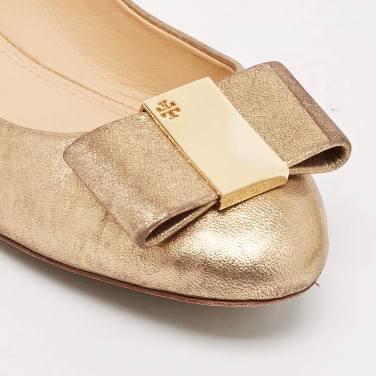 Pre Owned Tory Burch Gold Leather Bow Chase Ballet Flats Size 40.5