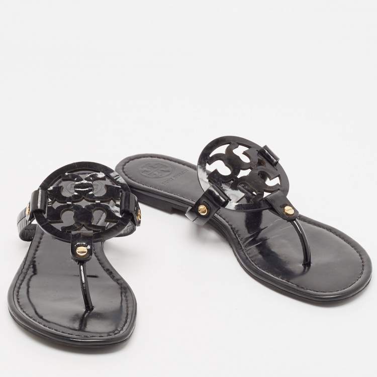 مملوكة مسبقًا Tory Burch Black Patent Leather Miller Thong Flats Size 40