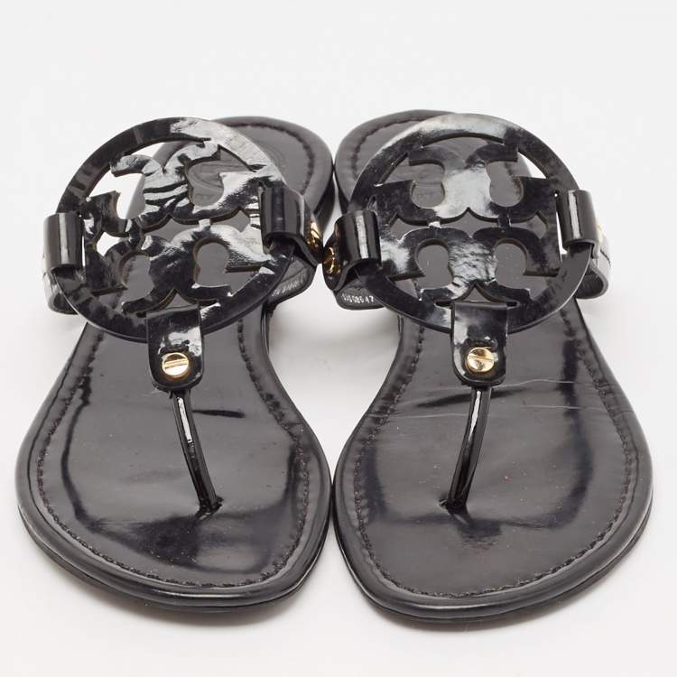 مملوكة مسبقًا Tory Burch Black Patent Leather Miller Thong Flats Size 40
