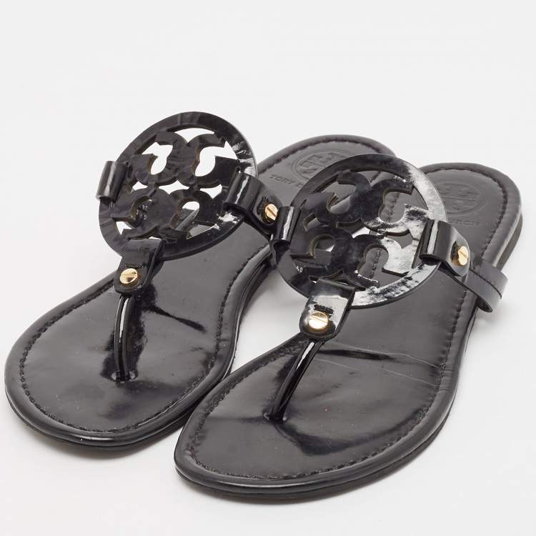 مملوكة مسبقًا Tory Burch Black Patent Leather Miller Thong Flats Size 40