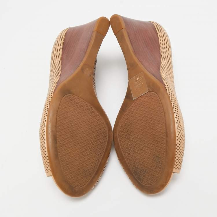 Pre Owned Tory Burch Beige Leather Jade Peep Toe Wedge Pumps Size 37