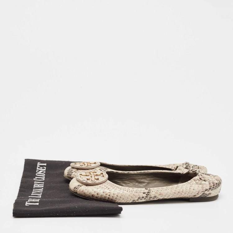 Pre Owned Tory Burch Cream/Black Python Embossed Leather Reva Scrunch Ballet Flats Size 36