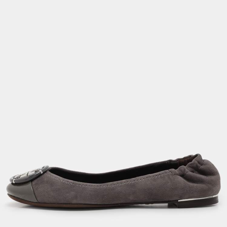 Pre Owned Tory Burch Dark Grey Patent Leather and Suede Reva Ballet Flats Size 36