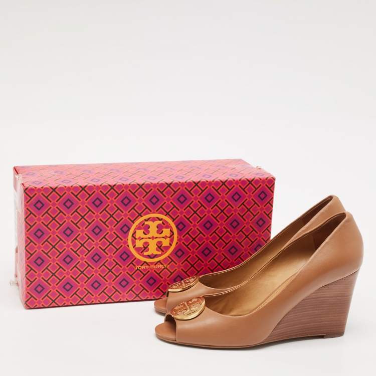 Pre Owned Tory Burch Tan Leather Benton Peep Toe Wedge Pumps Size 38