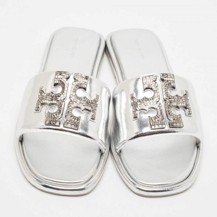 مملوكة مسبقًا Tory Burch Silver Leather Double T Flat Slides Size 40.5