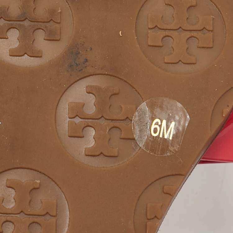 مملوكة مسبقًا Tory Burch Pink Patent Leather Logo Flat Slides Size 36.5