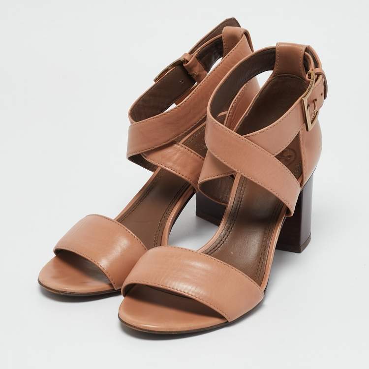 Pre Owned Tory Burch Peach Leather Buckle Cross Strap Sandals Size 37