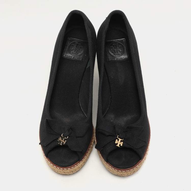Pre Owned Tory Burch Black Canvas Jackie Wedge Peep Toe Pumps Size 35.5