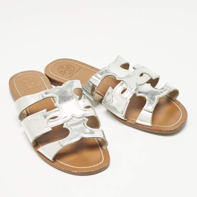 Pre Owned Tory Burch Silver Leather Flat Sandals Size 37