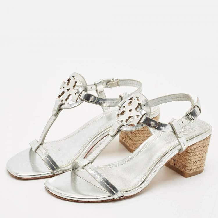 Pre Owned Tory Burch Silver Leather Ankle Strap Sandals Size 35.5