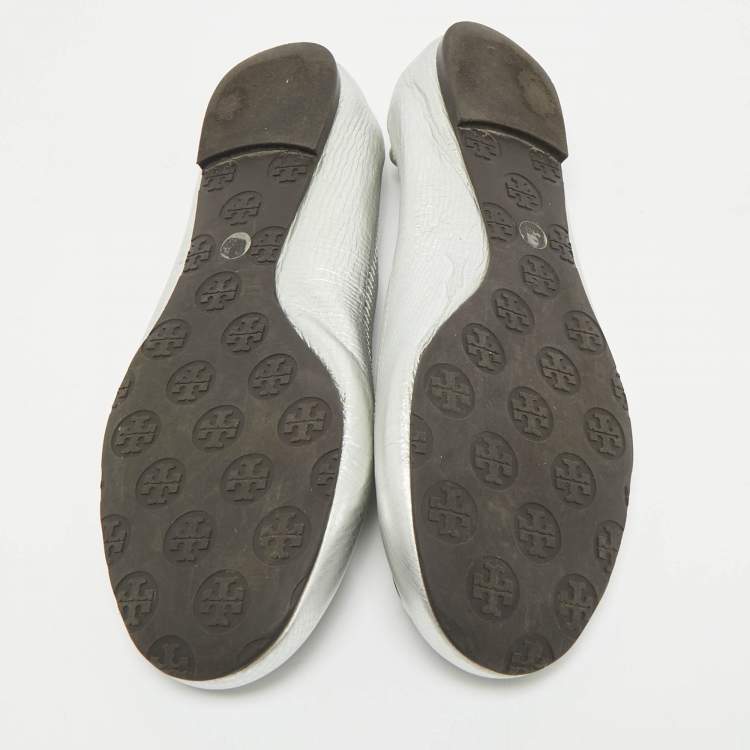 Pre Owned Tory Burch Metallic Silver Leather Reva Scrunch Ballet Flats Size 41