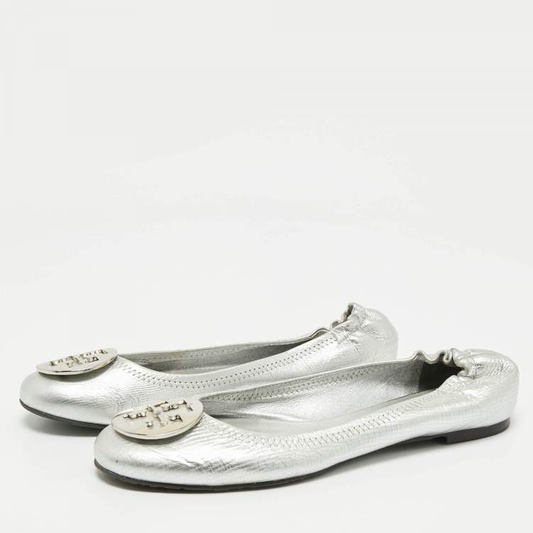 Pre Owned Tory Burch Metallic Silver Leather Reva Scrunch Ballet Flats Size 41