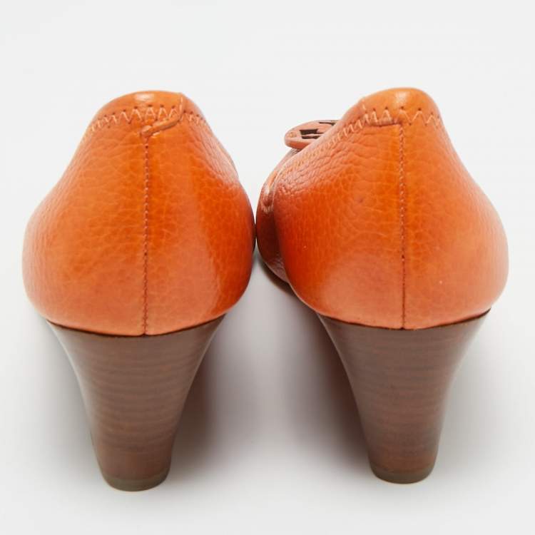 Pre Owned Tory Burch Orange Leather Logo Peep Toe Wedge Pumps Size 38