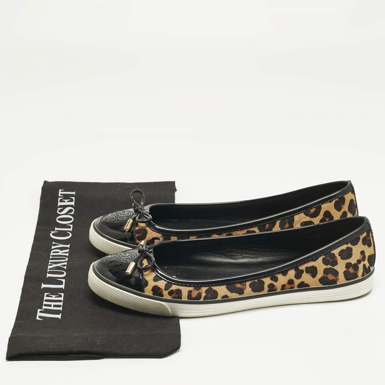 Pre Owned Tory Burch Brown Calf Hair and Patent Leather Skyler Ballet Flats Size 38