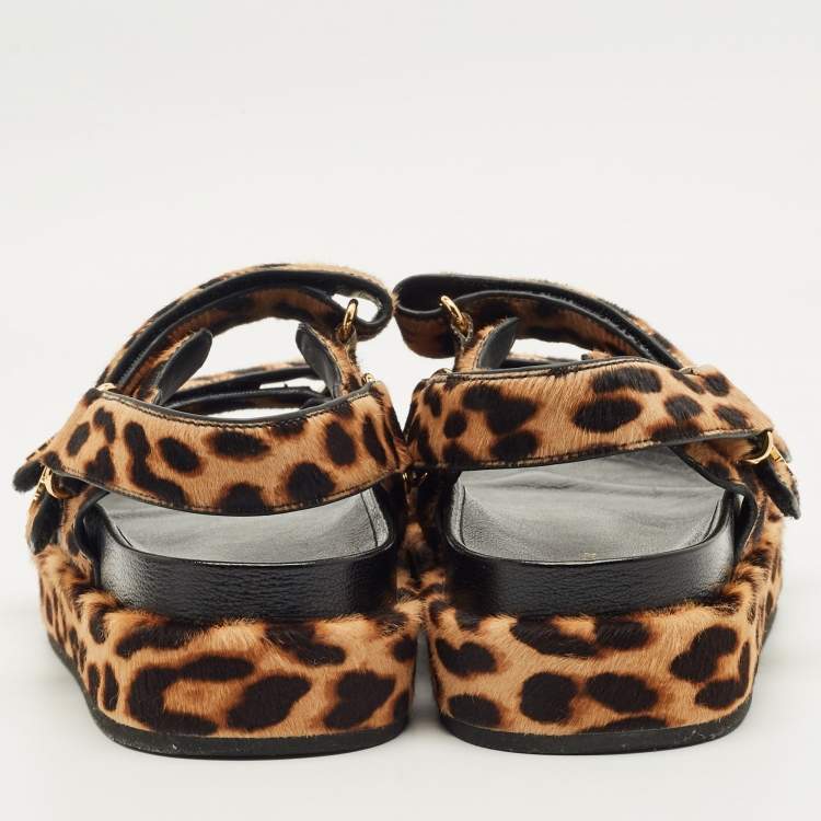 Pre Owned Tory Burch Brown Loepard-Print Calf Hair Flat Sandals Size 38