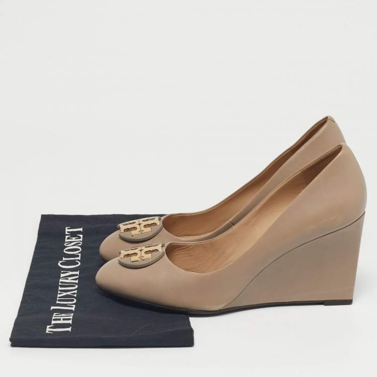 Pre Owned Tory Burch Grey Leather Sally Wedge Pumps Size 39