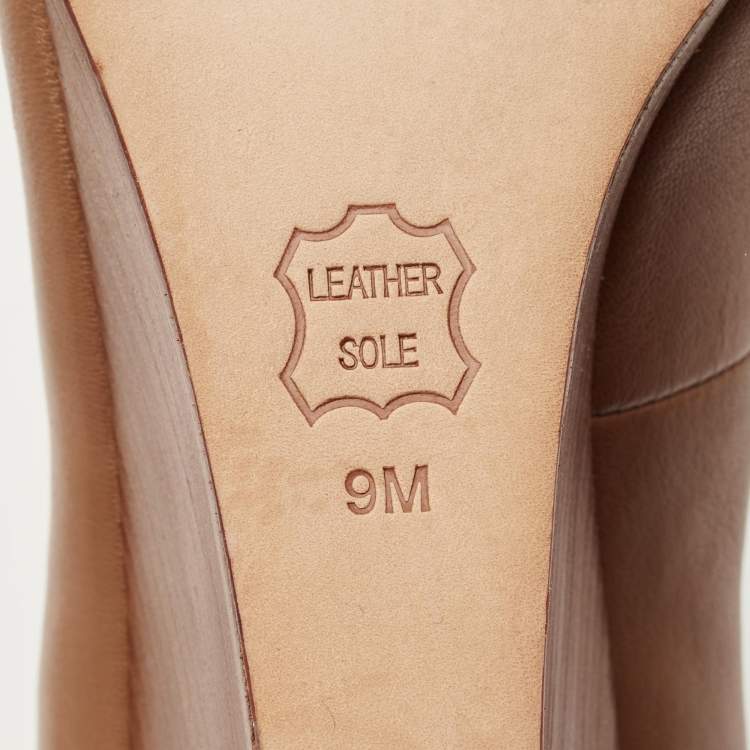مملوكة مسبقًا Tory Burch Brown Leather Reva Wedge Peep Toe Pumps Size 39