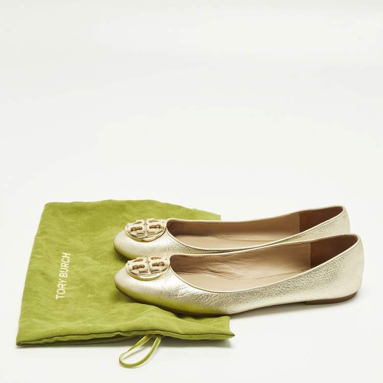 مملوكة مسبقًا Tory Burch Claire Size 39.5 Gold Patent Leather Ballet Flats