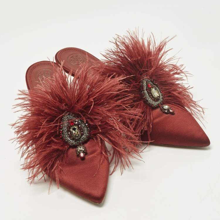 مملوكة مسبقًا Tory Burch Size 39.5 Burgundy Satin Elodie Feather Crystal Embellished Mules