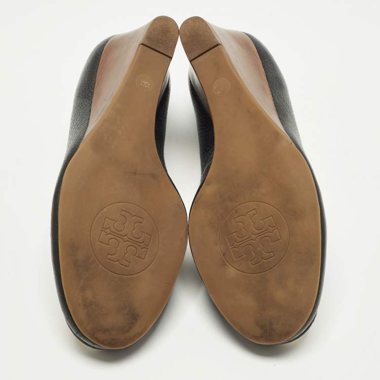 Pre Owned Tory Burch Size 40 Black Leather Wedge Pumps