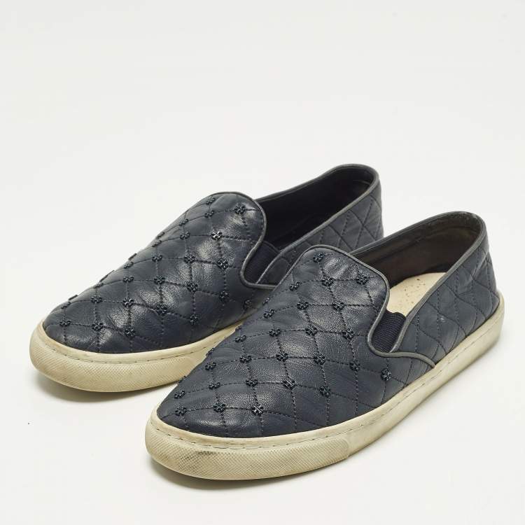Pre Owned Tory Burch Size 39 Navy Blue Quilted Leather Logo Embellished  Slip On Sneakers