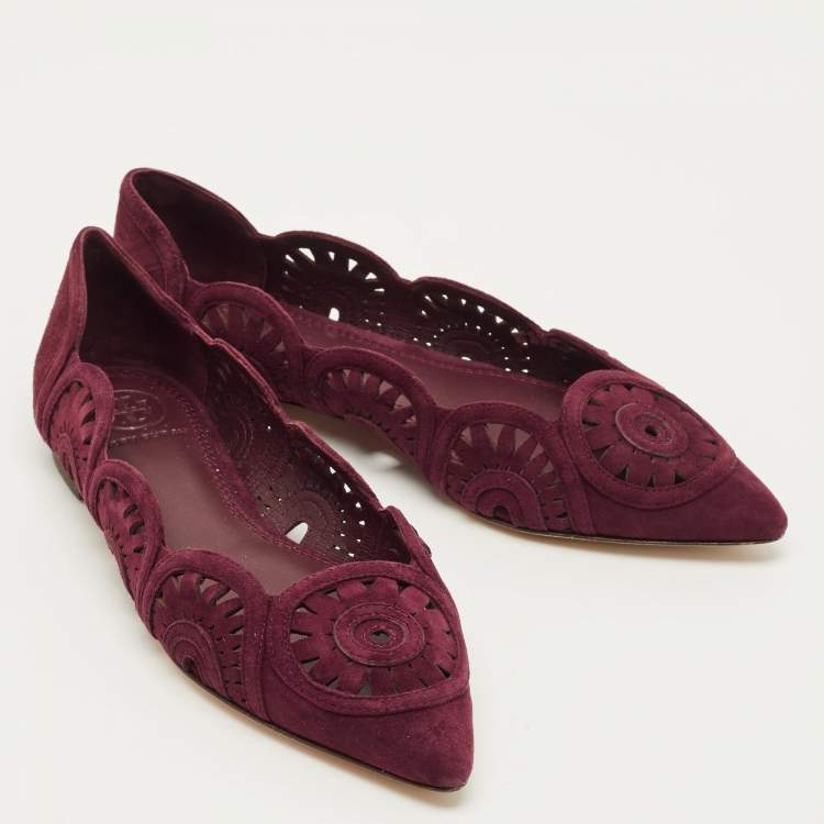 مملوكة مسبقًا Tory Burch Leyla Size 35 Burgundy Laser Cut Suede Ballet Flats