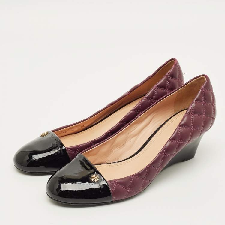 Pre Owned Tory Burch Claremont Size 41 Burgundy/Black Leather and Patent Wedge Pumps