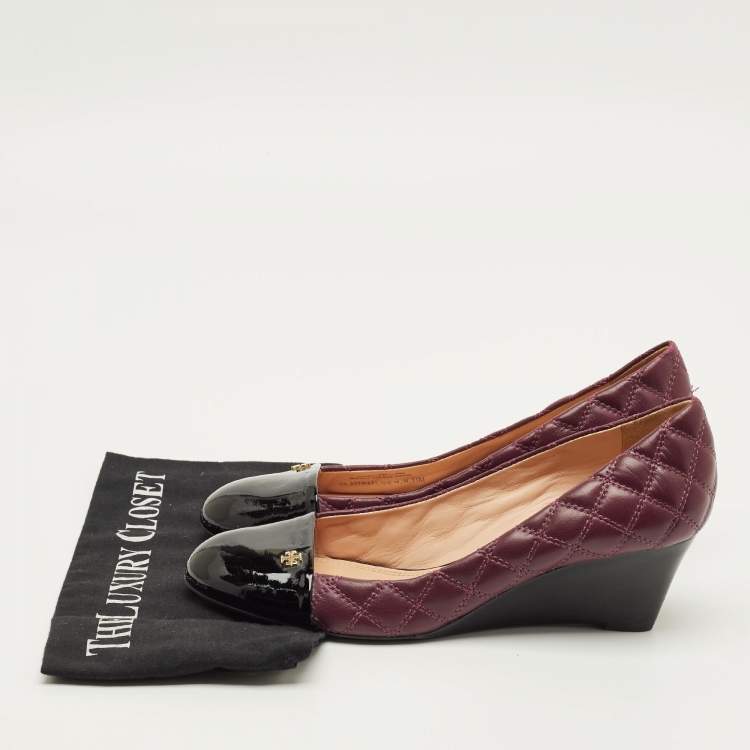 Pre Owned Tory Burch Claremont Size 41 Burgundy/Black Leather and Patent Wedge Pumps