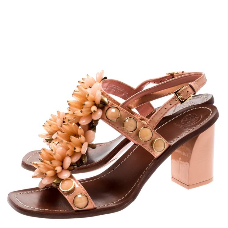 مملوكة مسبقًا Tory Burch Coral Patent Leather Emilynn Beaded T-Strap Studded Ankle Strap Sandals Size 40.5