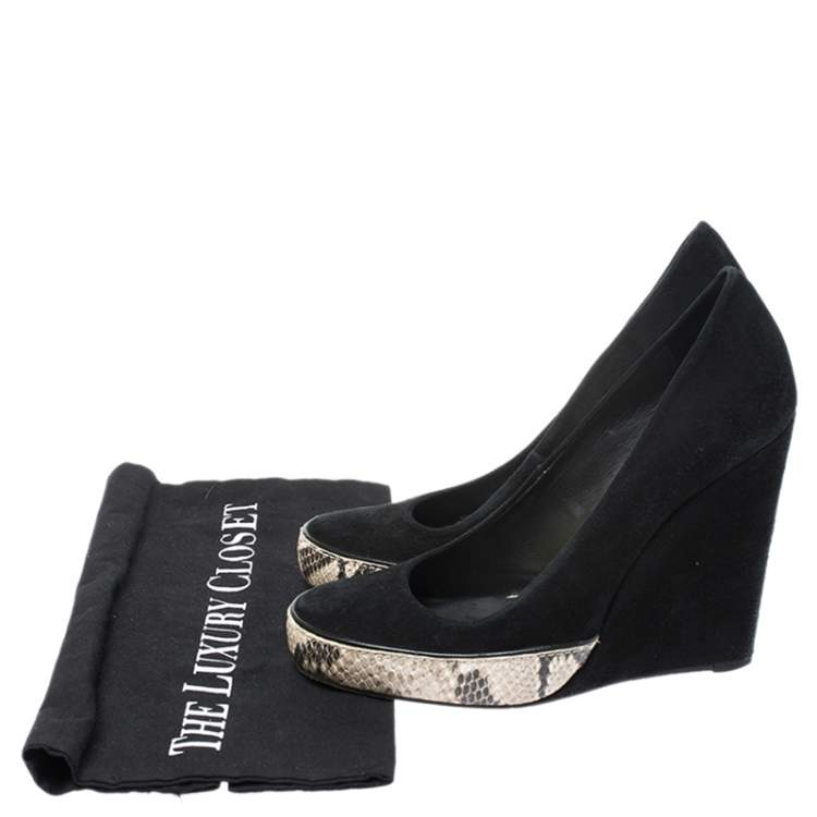 Pre Owned Tory Burch Black Suede And Multicolor Embossed Python Platform Sandra Wedge Pumps Size 37