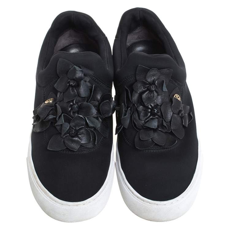 Pre Owned Tory Burch Black Neoprene And Leather Blossom Floral Applique Slip On Sneakers Size 37.5