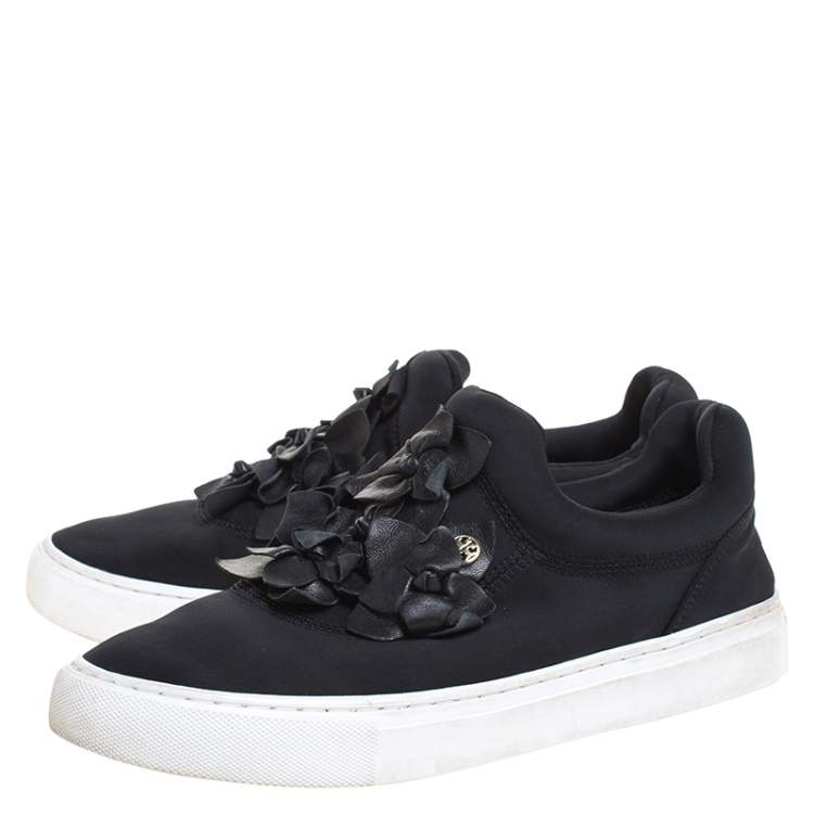 Pre Owned Tory Burch Black Neoprene And Leather Blossom Floral Applique Slip On Sneakers Size 37.5