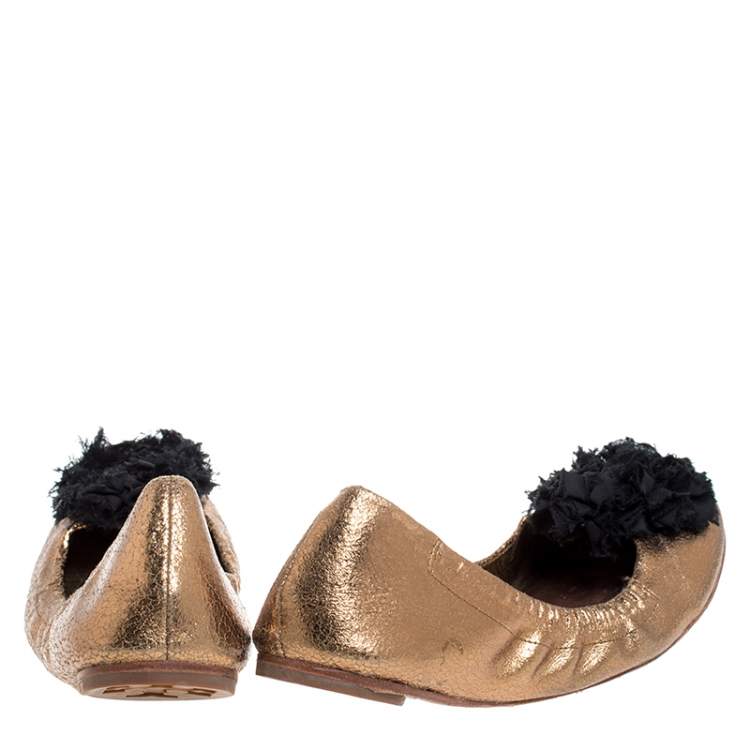 Pre Owned Tory Burch Metallic Bronze Crackled Leather And Black Fabric Flower Scrunch Ballet Flats Size 40