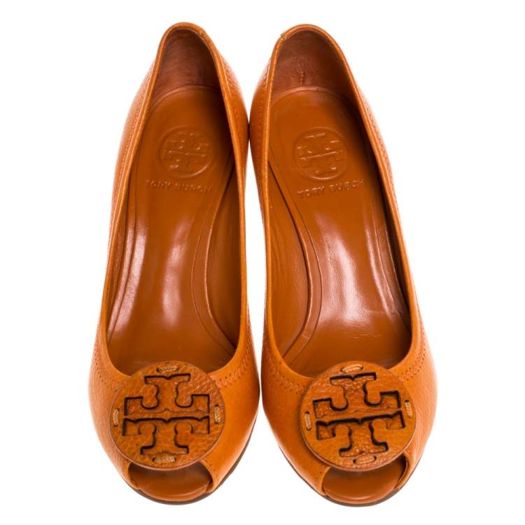 Pre Owned Tory Burch Orange Leather Logo Wedge Peep Toe Pumps Size 36.5