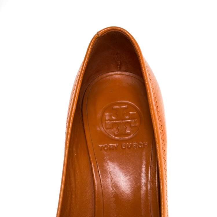 Pre Owned Tory Burch Orange Leather Logo Wedge Peep Toe Pumps Size 36.5
