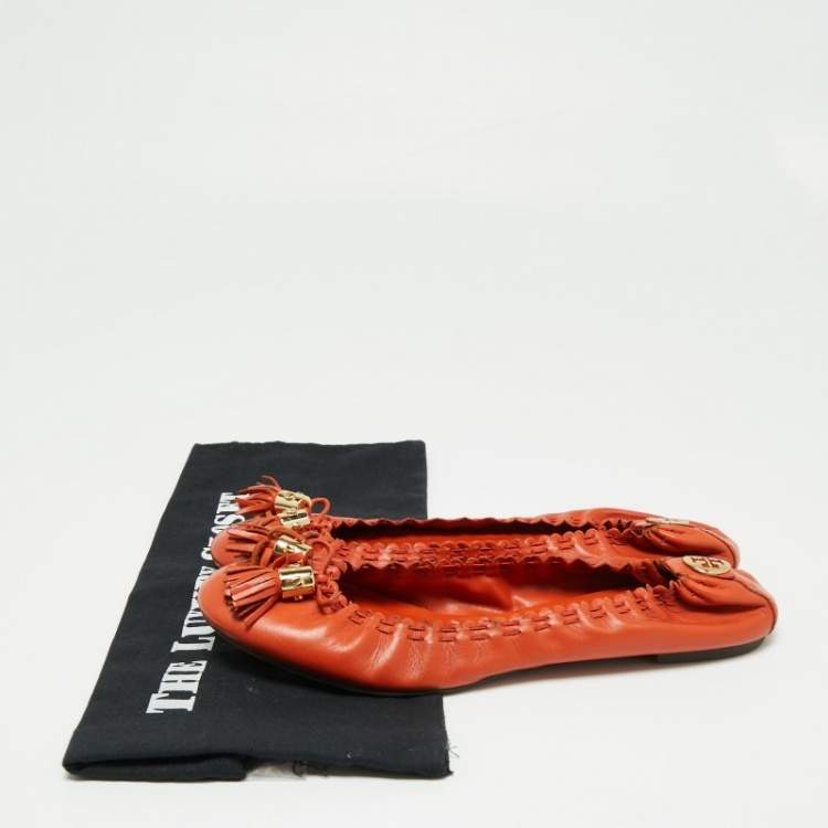 Pre Owned Tory Burch Orange Leather Tassel Scrunch Ballet Flats Size 39.5