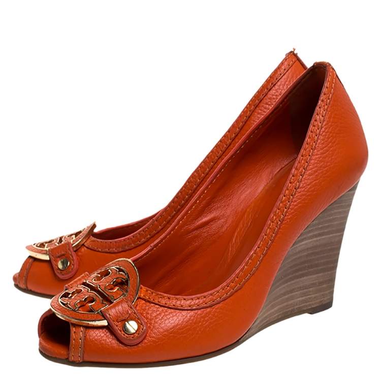 Pre Owned Tory Burch Orange Leather Logo Wedge Peep Toe Pumps Size 36.5