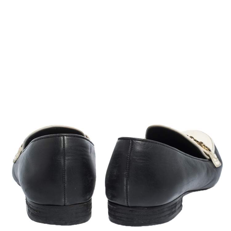 Pre Owned Tory Burch Two-Tone Leather And Patent Gemini Link Detail Loafers Size 38.5