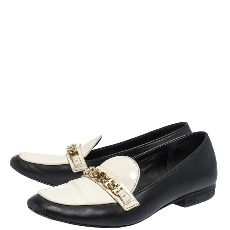 Pre Owned Tory Burch Two-Tone Leather And Patent Gemini Link Detail Loafers Size 38.5