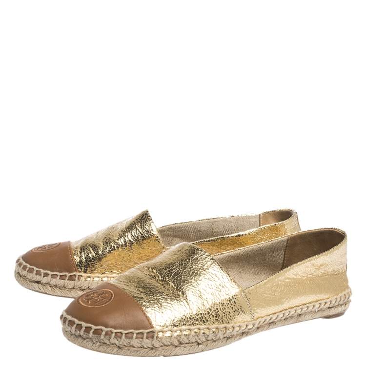 Pre Owned Tory Burch Gold Crackle Leather And Brown Leather Cap Toe Espadrilles Size 38