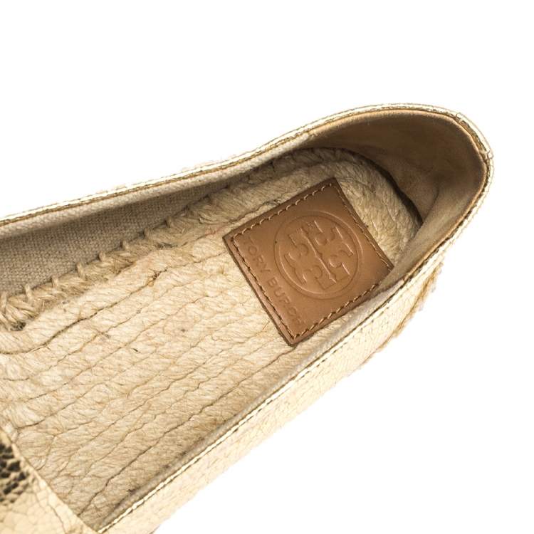 Pre Owned Tory Burch Gold Crackle Leather And Brown Leather Cap Toe Espadrilles Size 38