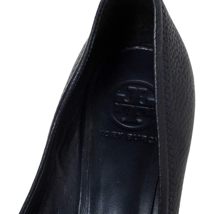 Pre Owned Tory Burch Blue Leather Logo Peep Toe Pumps Size 38.5