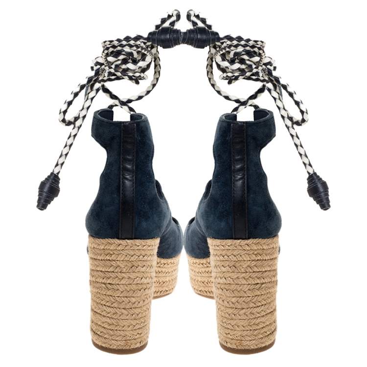 مملوكة مسبقًا Tory Burch Blue Suede Positano Wege Ankle Wrap Sandals Size 38.5